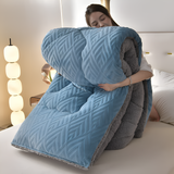 Dual-Sided Soft Quilted Blanket